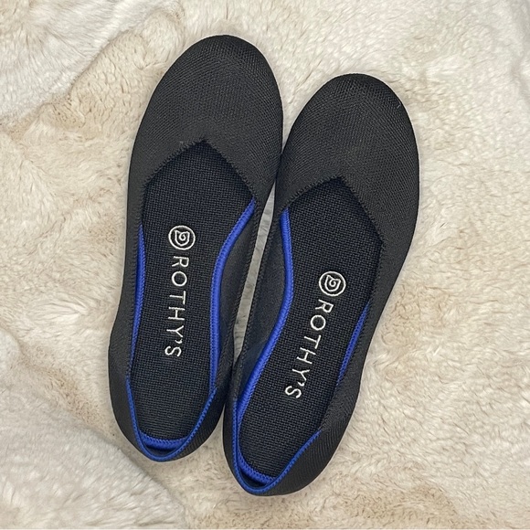 Rothys size 8 flats - Picture 7 of 9